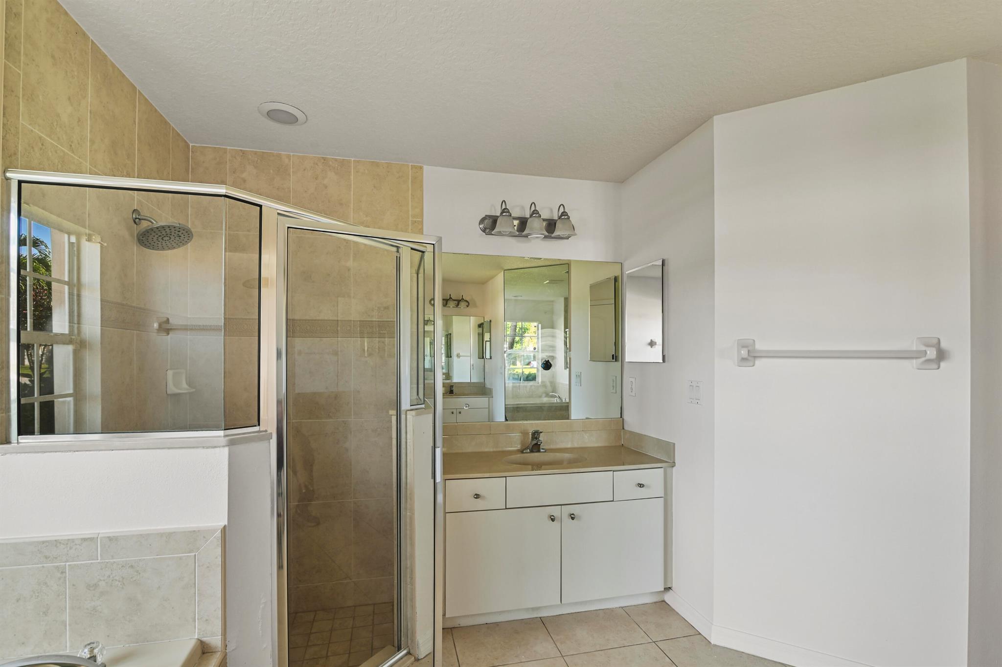 PORT ST LUCIE SECTION 19 - Residential Lease