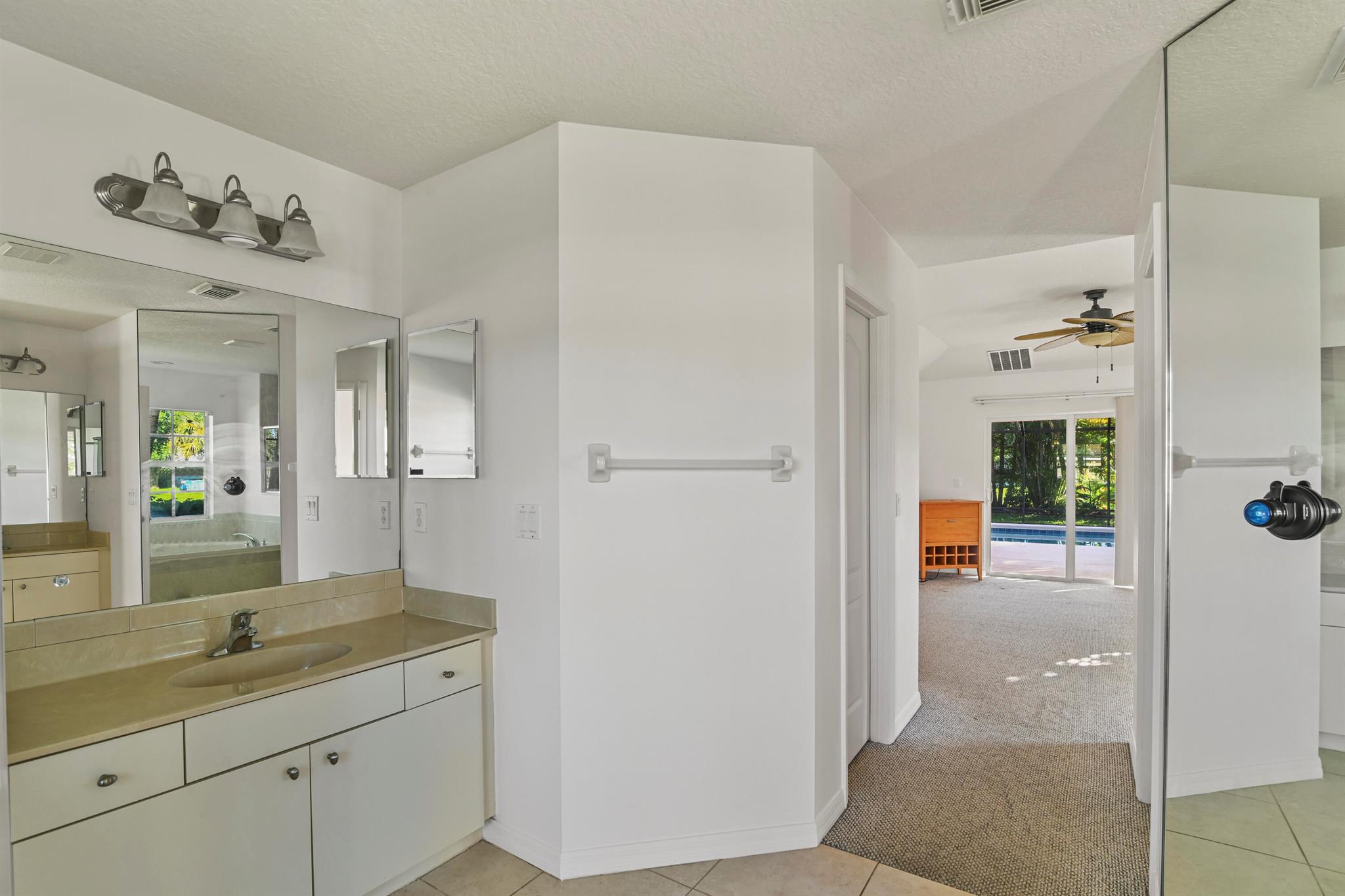 PORT ST LUCIE SECTION 19 - Residential Lease