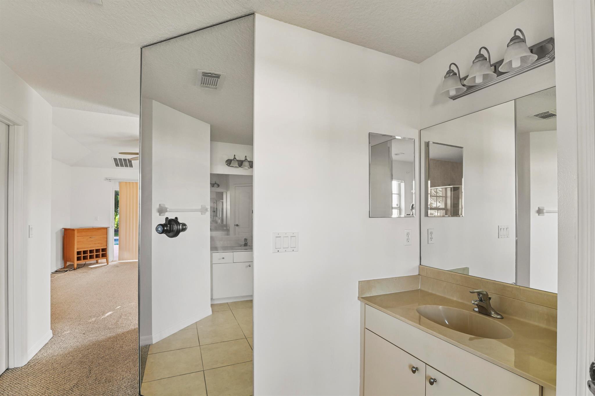 PORT ST LUCIE SECTION 19 - Residential Lease