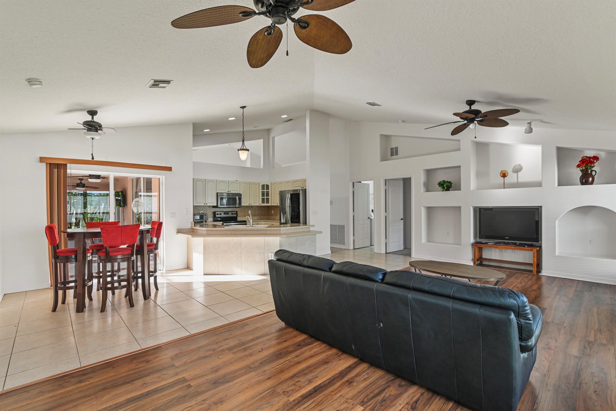 PORT ST LUCIE SECTION 19 - Residential Lease