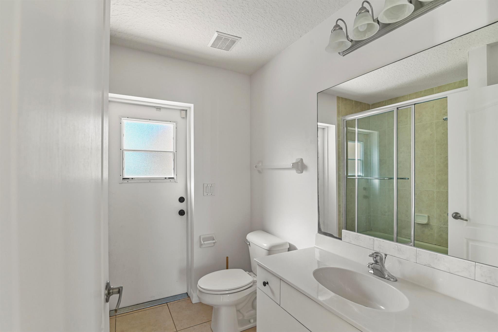 PORT ST LUCIE SECTION 19 - Residential Lease