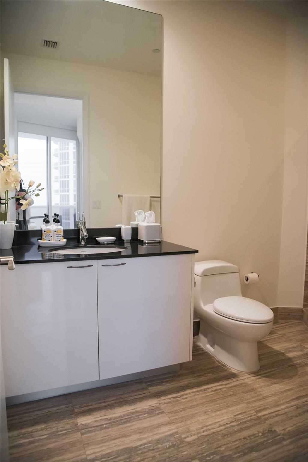 TDR TOWER II CONDO - Residential Lease