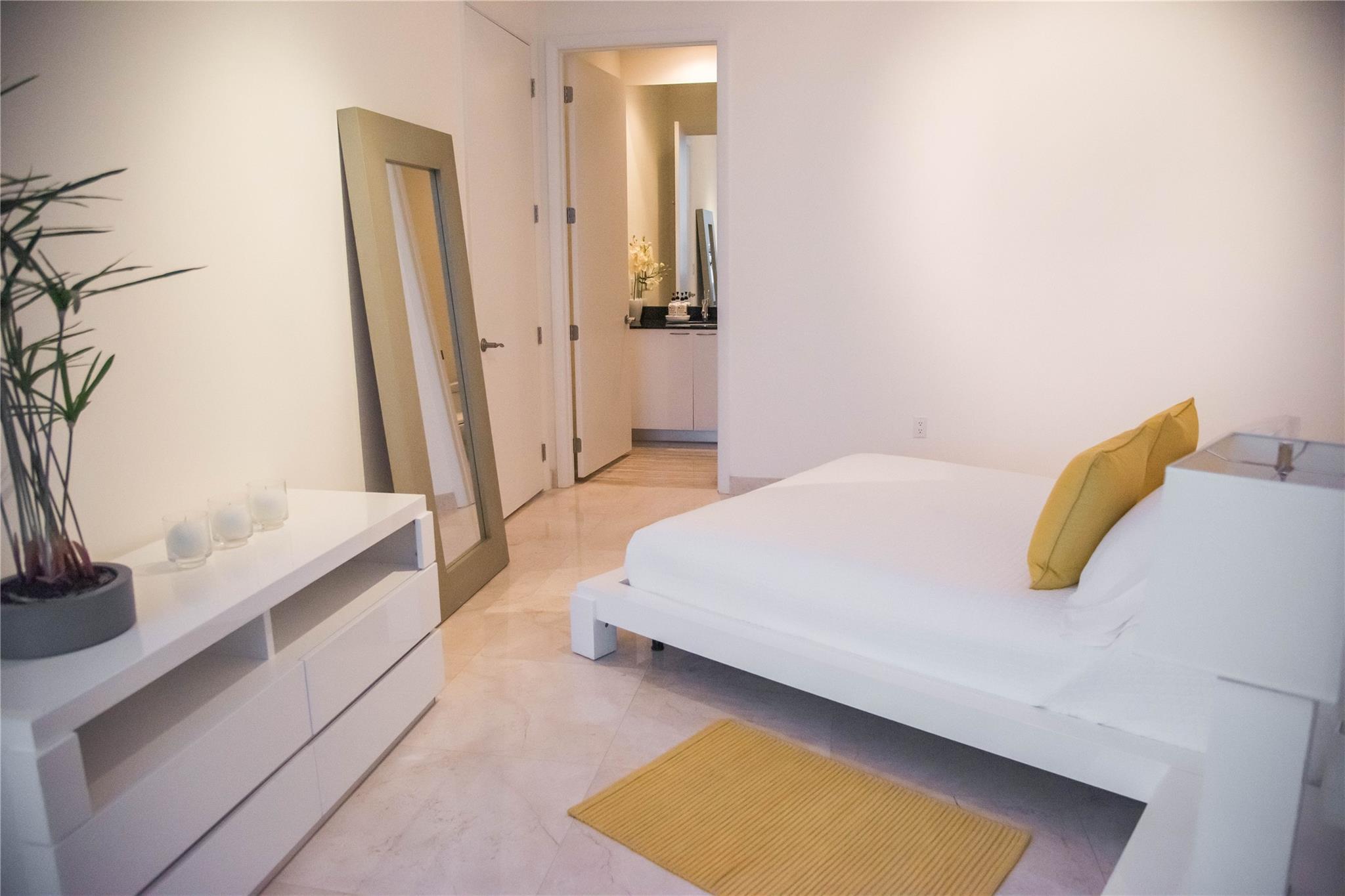 TDR TOWER II CONDO - Residential Lease