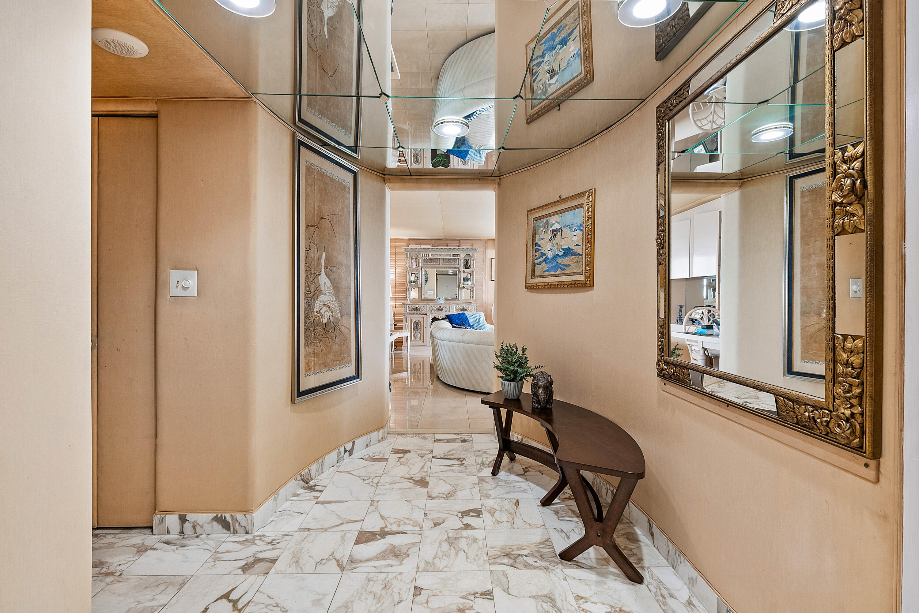 2751 S Ocean Drive 504n