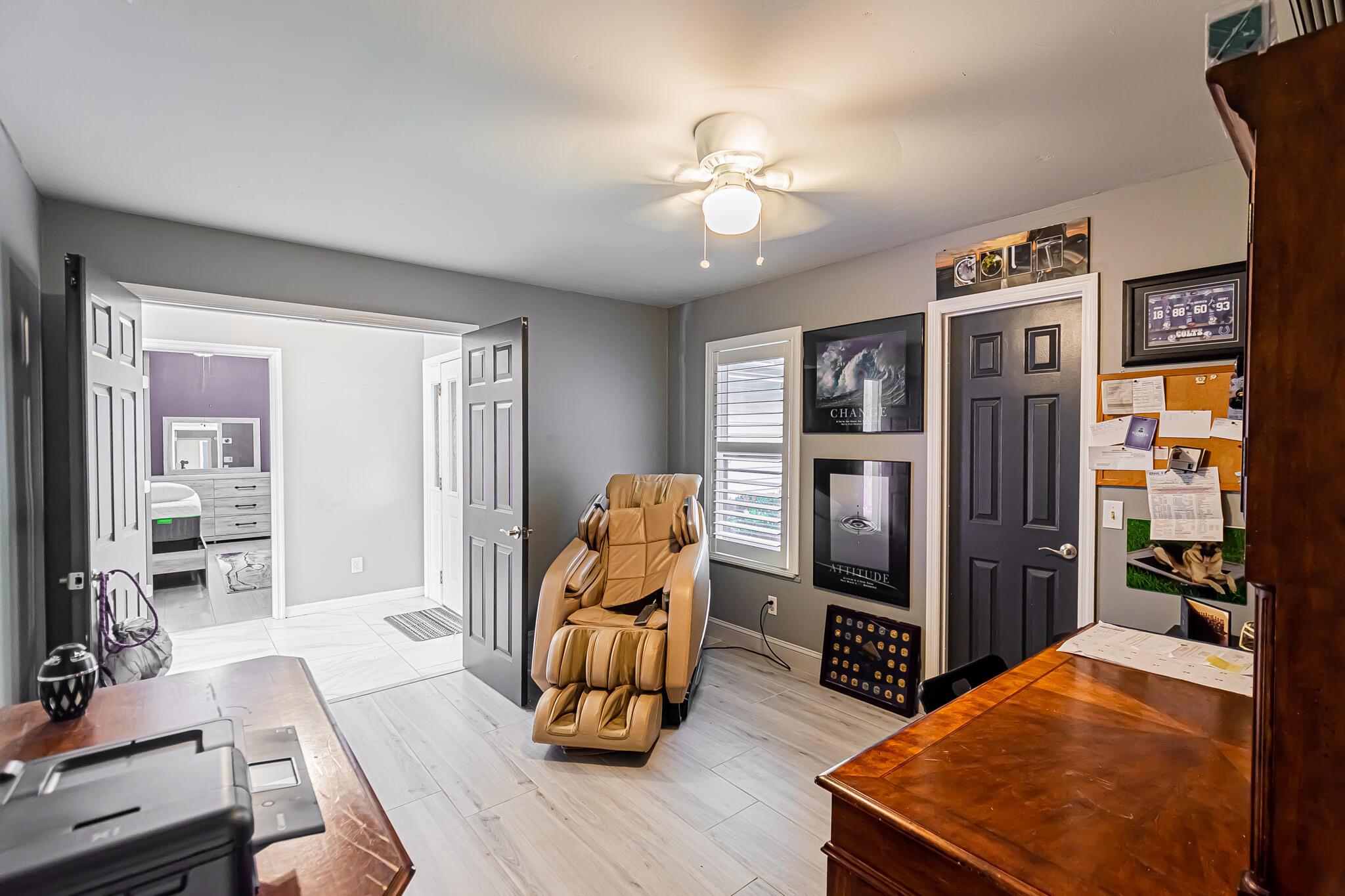 COUNTRY CLUB ESTATES - Residential