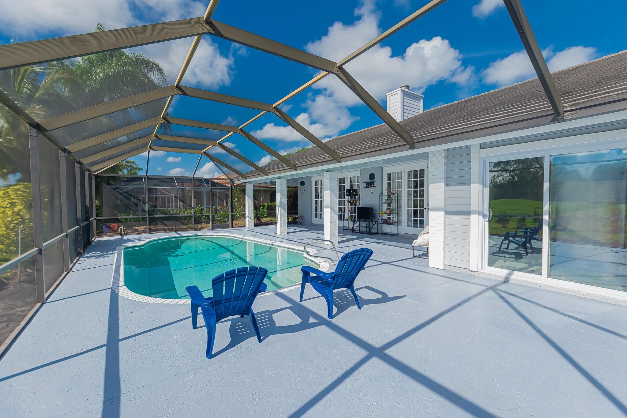 COUNTRY CLUB ESTATES - Residential