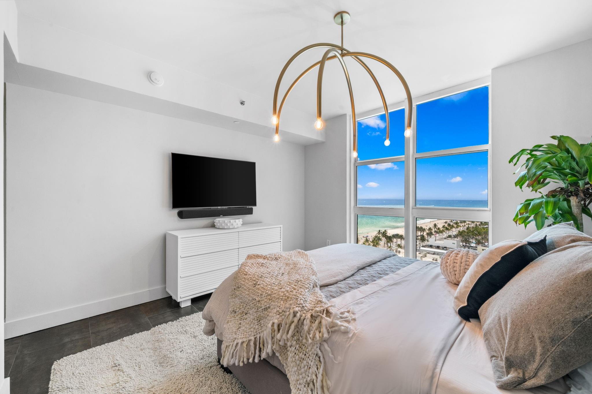 LAS OLAS BEACH CLUB - Residential