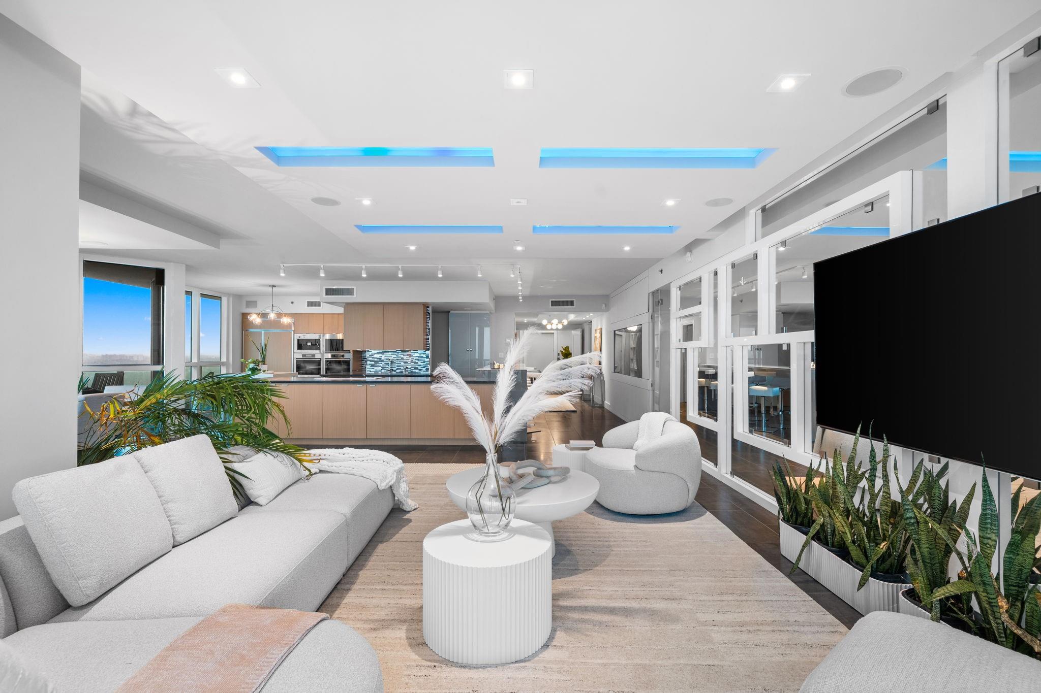 LAS OLAS BEACH CLUB - Residential