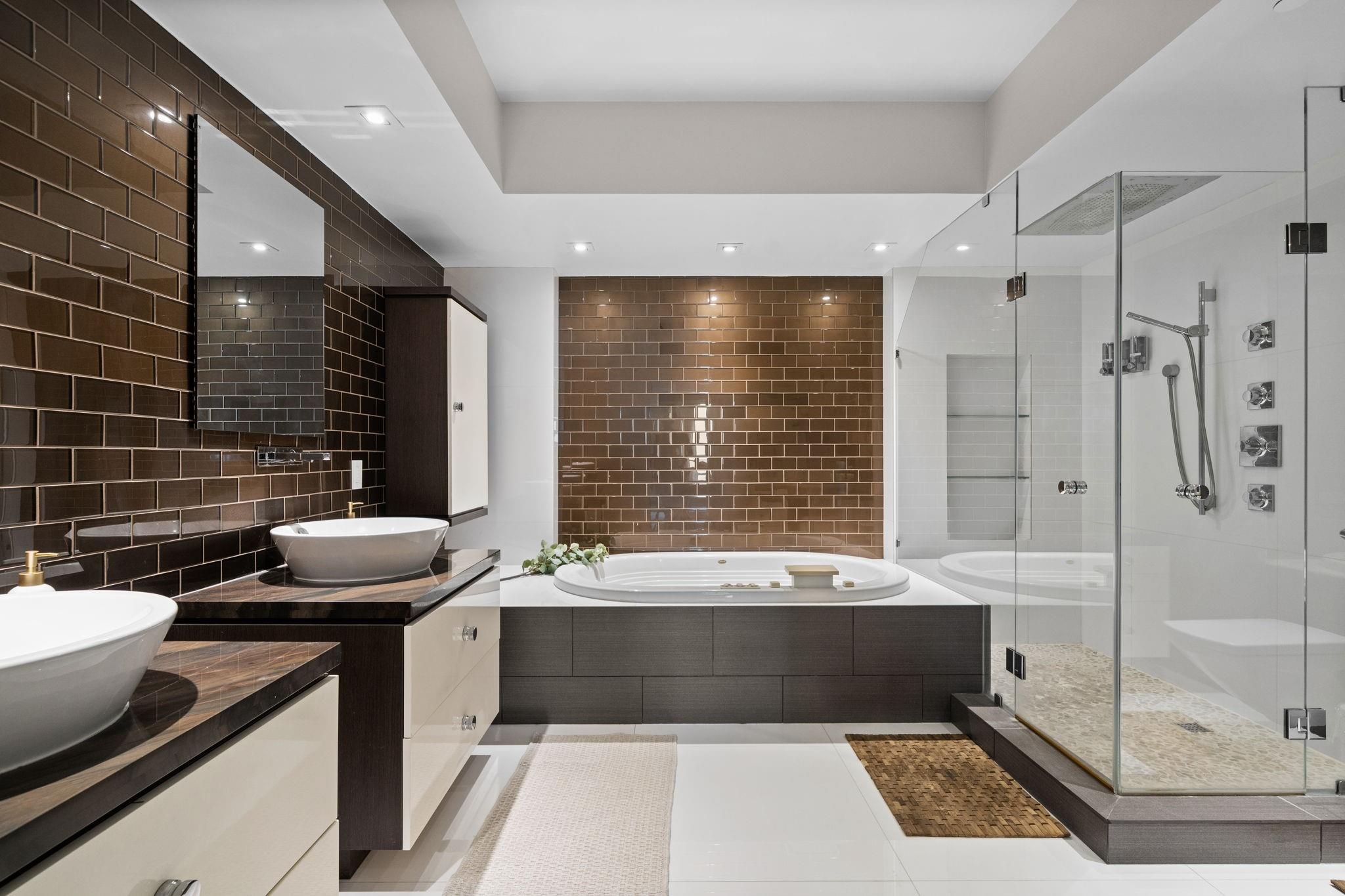 LAS OLAS BEACH CLUB - Residential