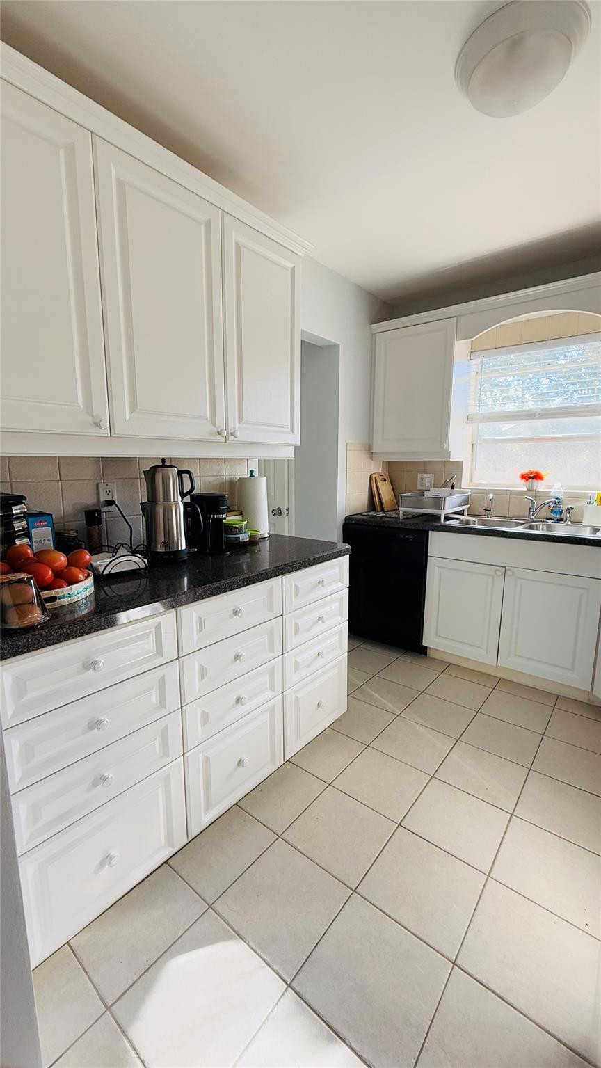 CRYSTAL HOUSE CONDO - Residential