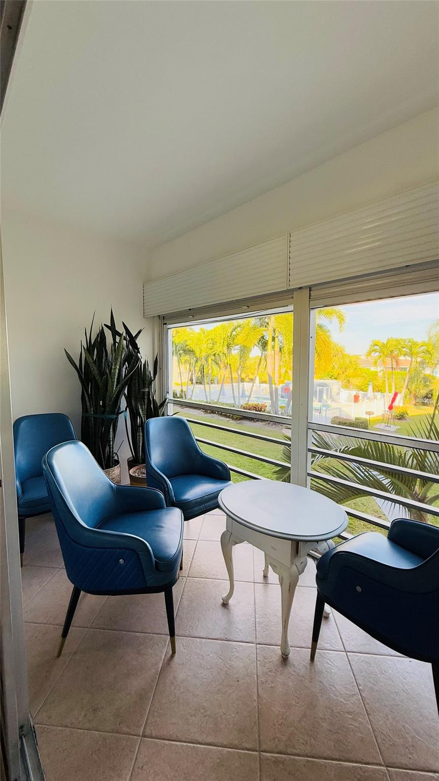 CRYSTAL HOUSE CONDO - Residential