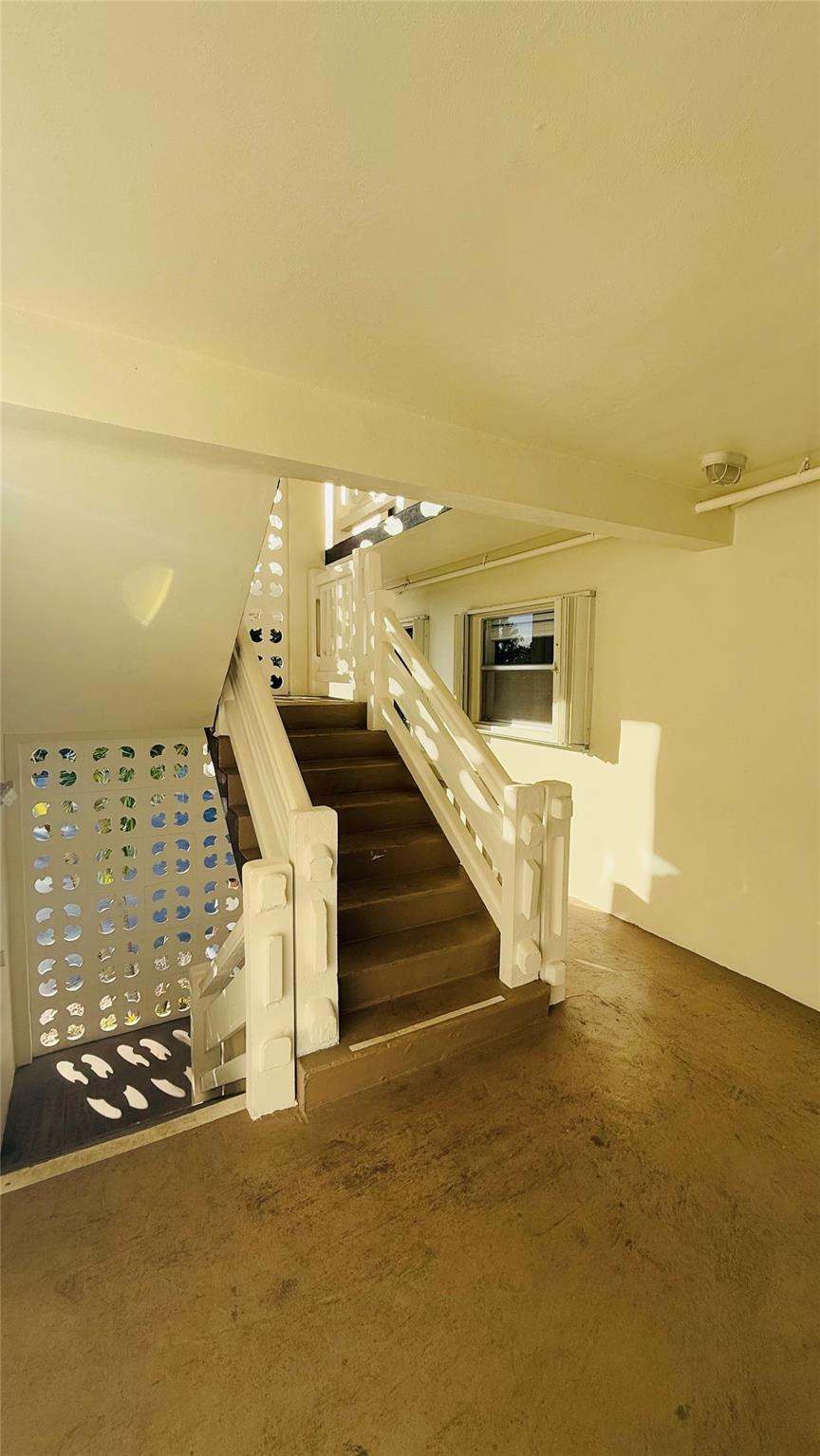 CRYSTAL HOUSE CONDO - Residential