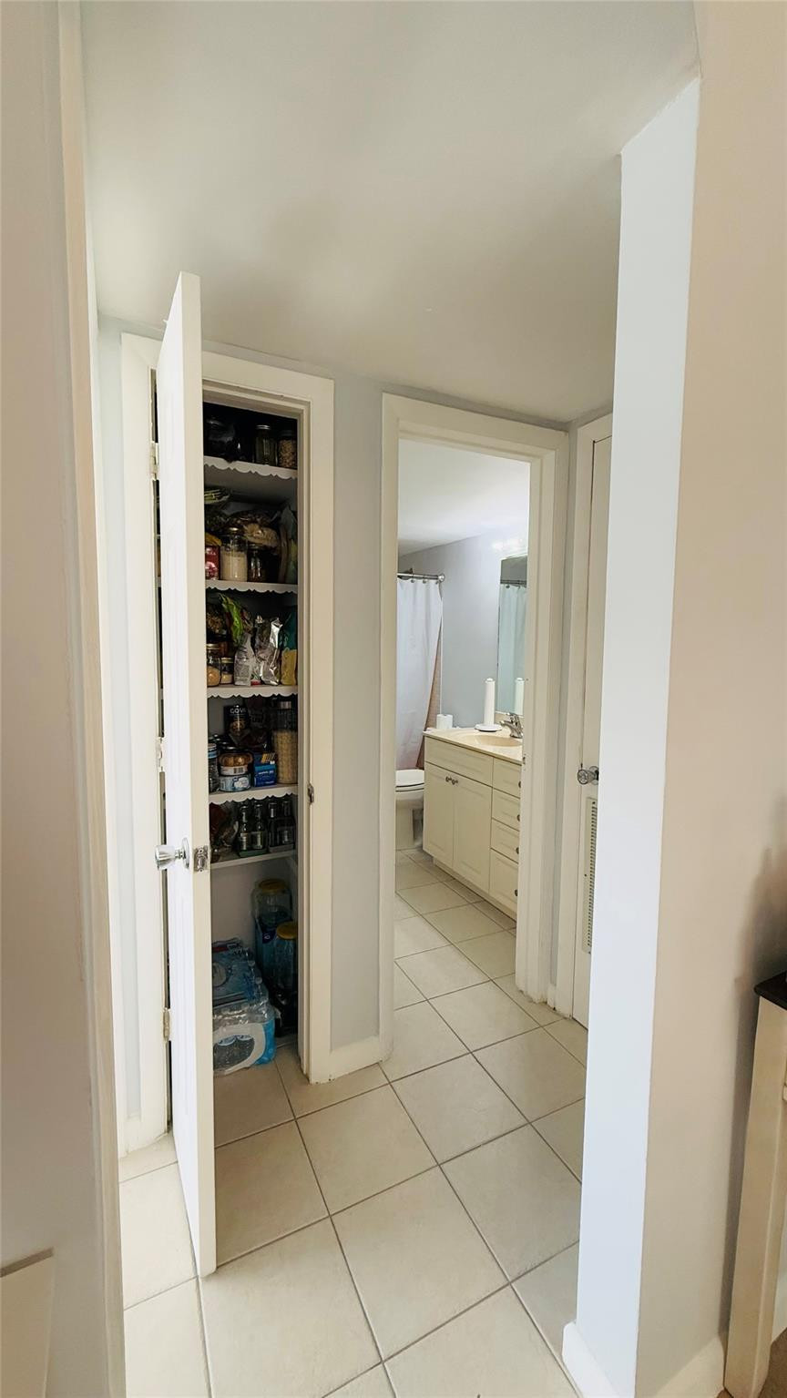 CRYSTAL HOUSE CONDO - Residential