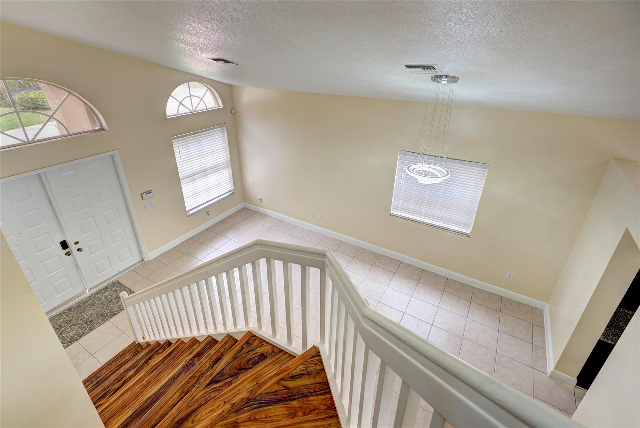 CORAL RIDGE DRIVE COMMERCIAL - Residential Lease