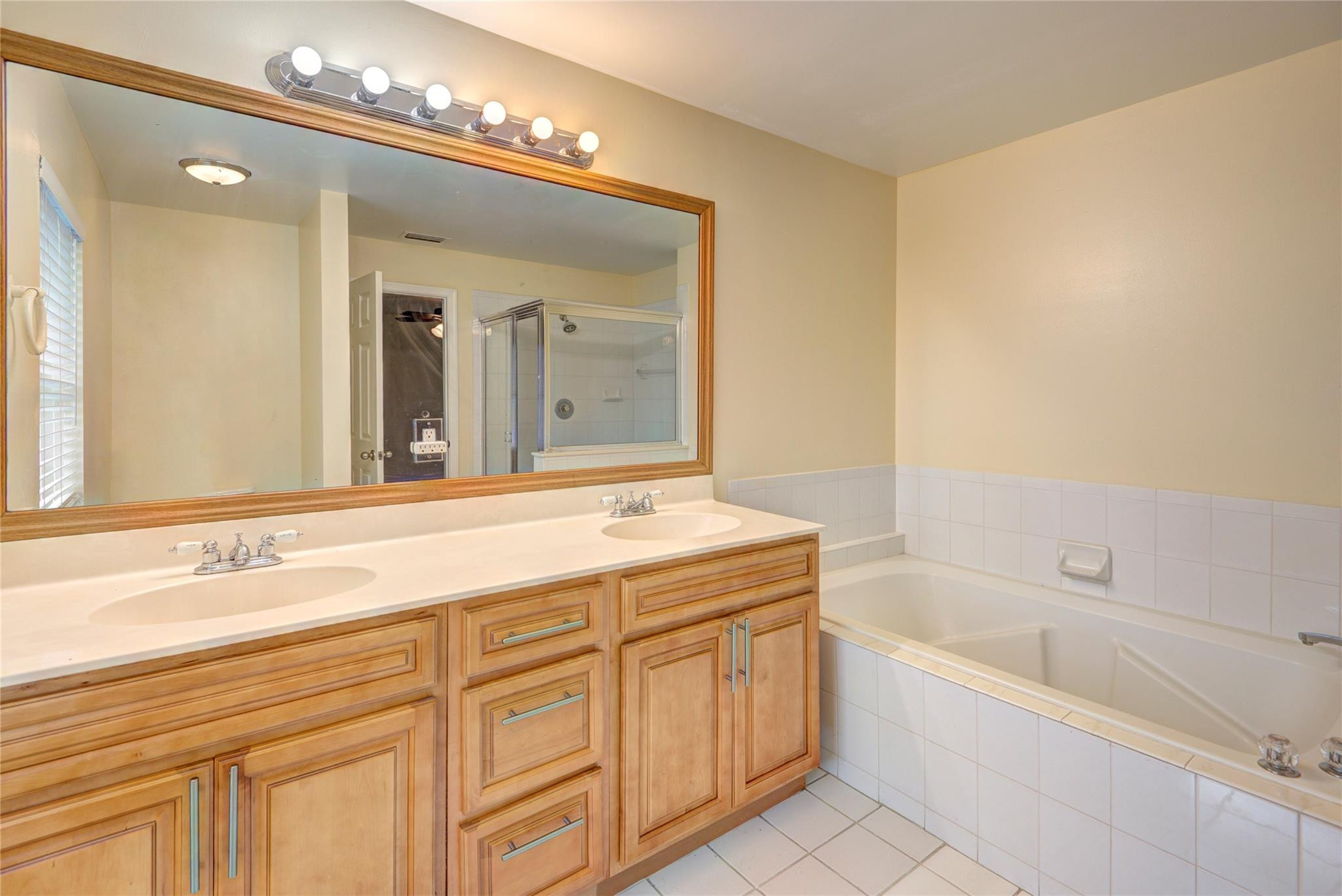CORAL RIDGE DRIVE COMMERCIAL - Residential Lease