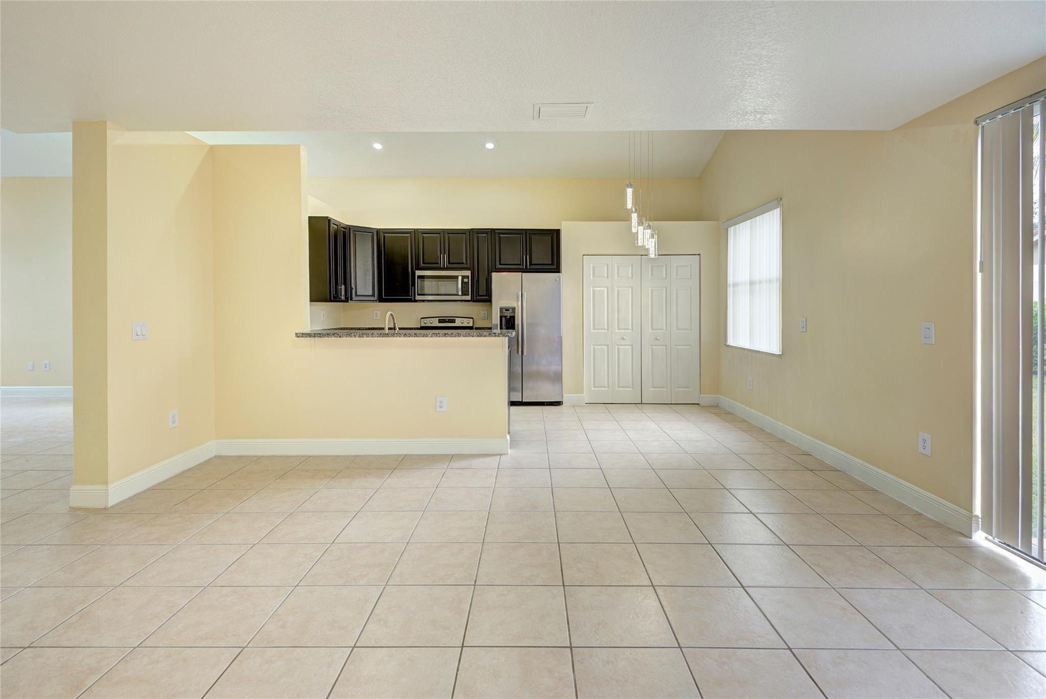 CORAL RIDGE DRIVE COMMERCIAL - Residential Lease