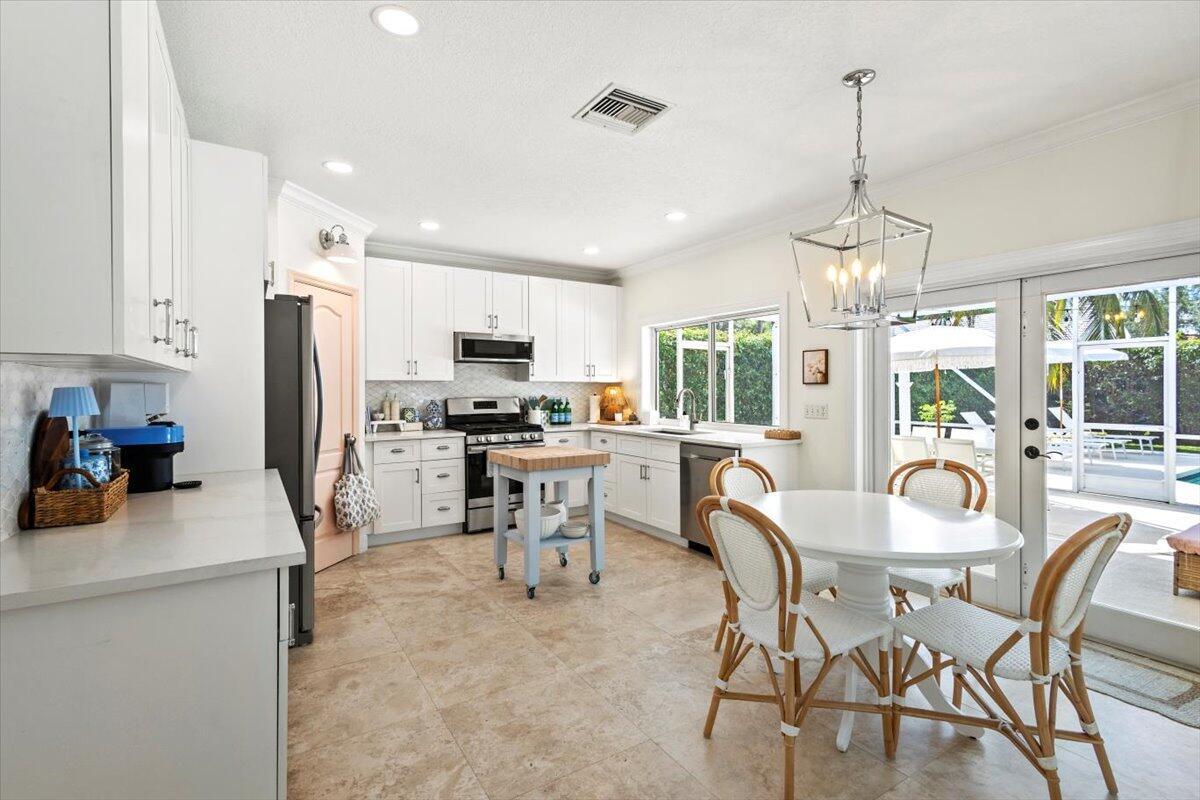 10117 Hunt Club Lane