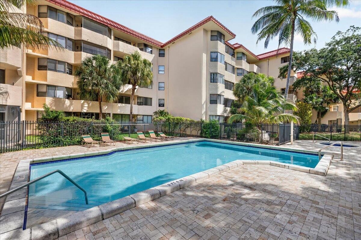PLANTATION FOREST CONDO - Residential