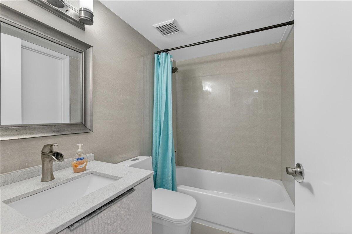 PLANTATION FOREST CONDO - Residential