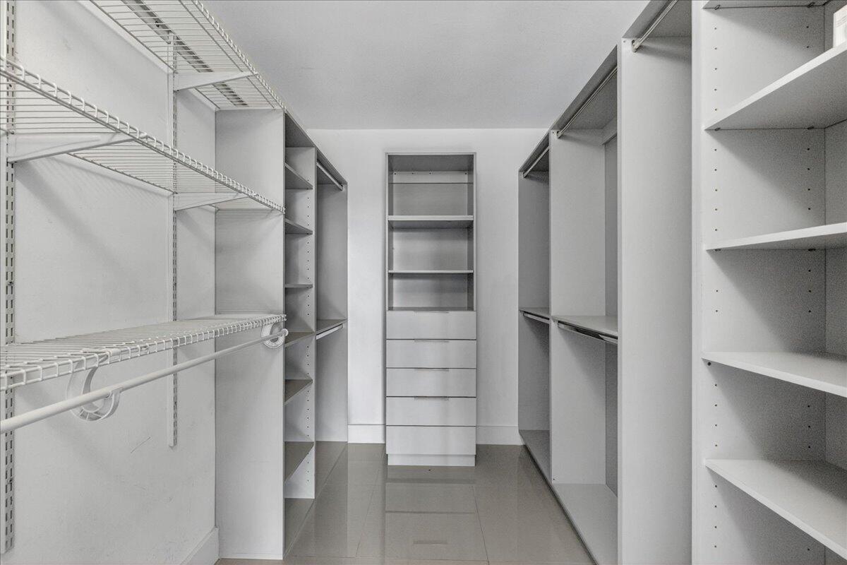 PLANTATION FOREST CONDO - Residential