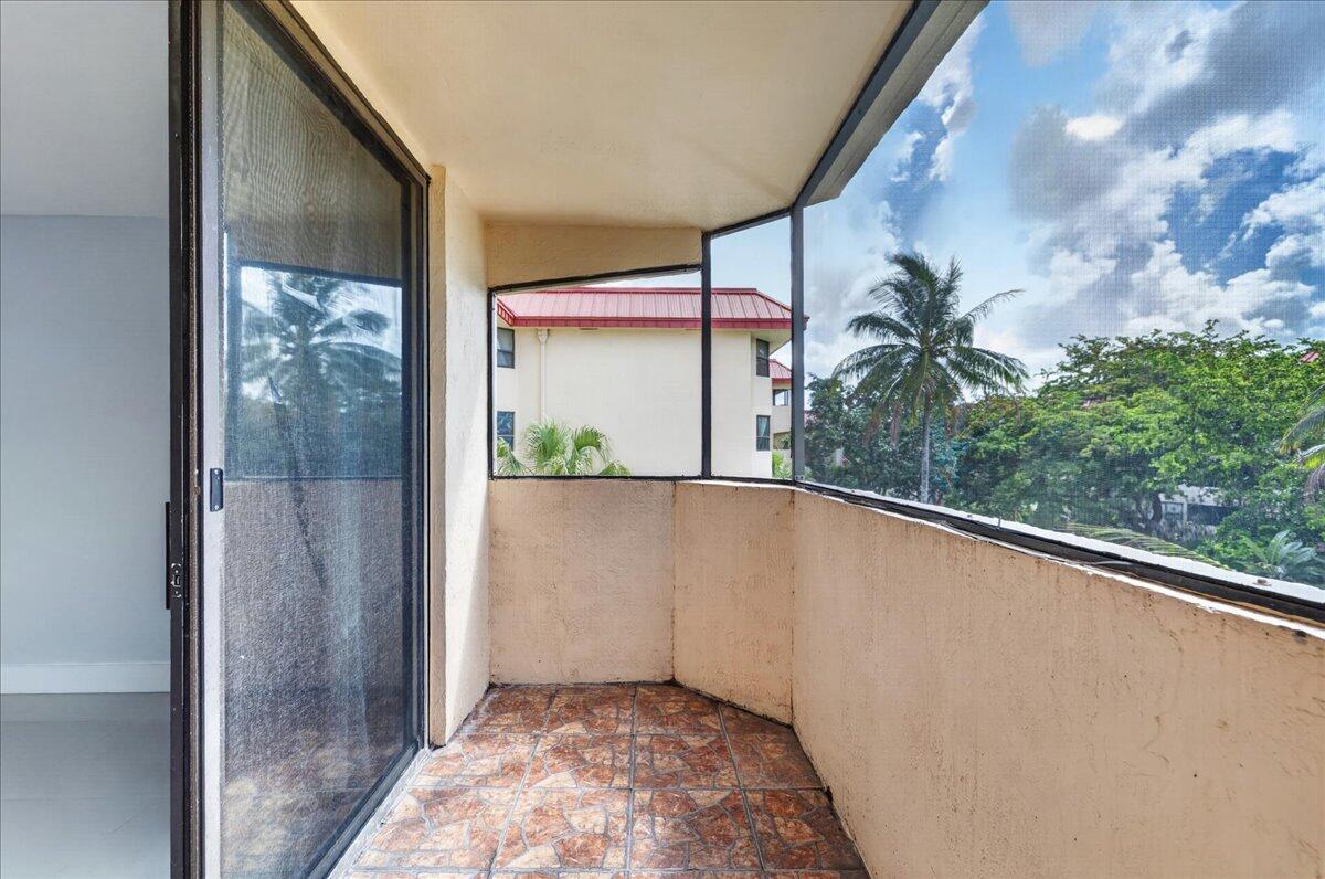 PLANTATION FOREST CONDO - Residential
