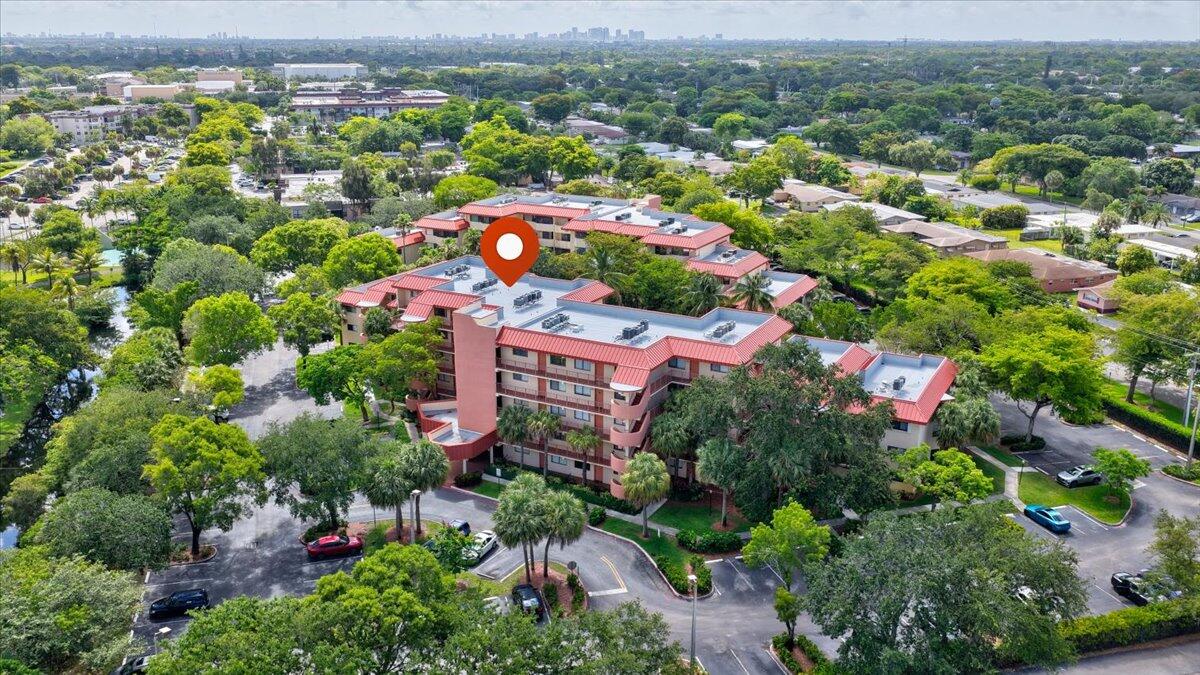 PLANTATION FOREST CONDO - Residential