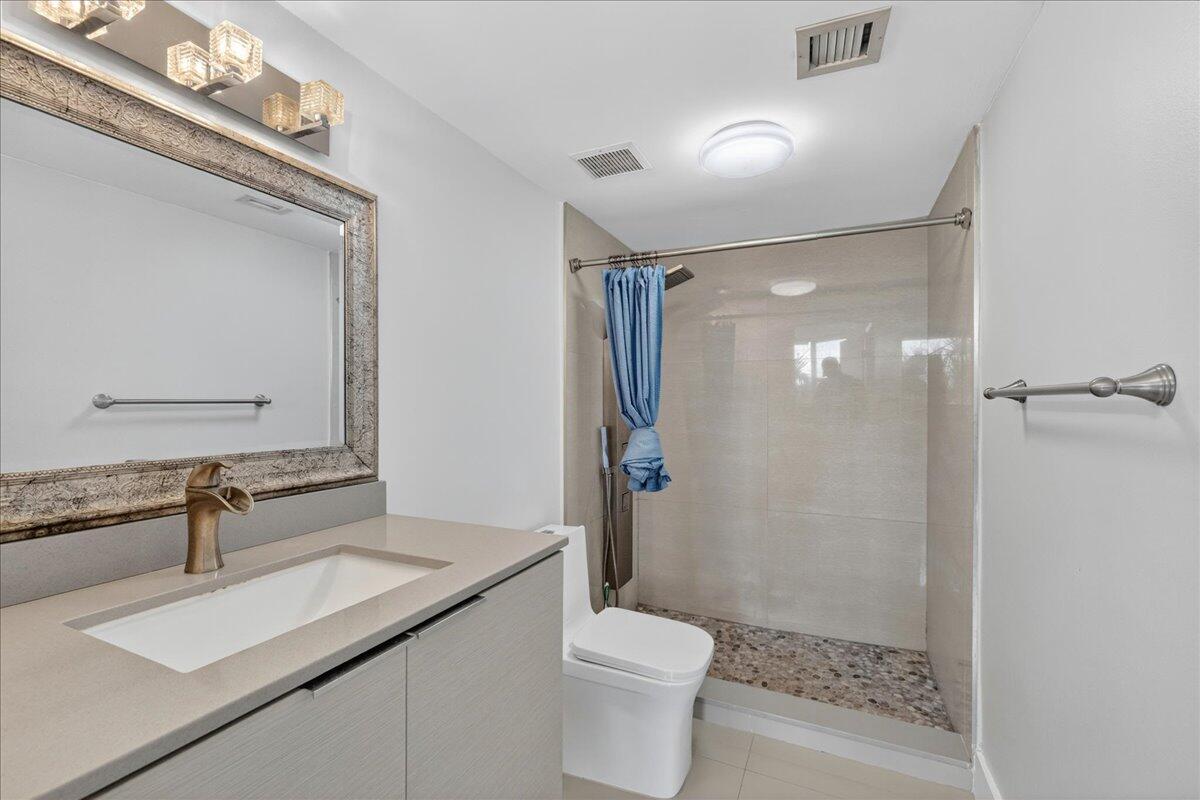 PLANTATION FOREST CONDO - Residential