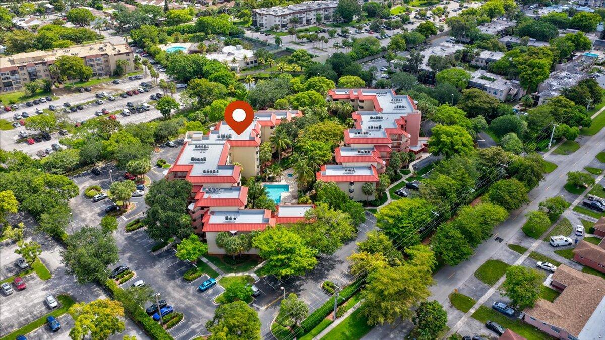 PLANTATION FOREST CONDO - Residential