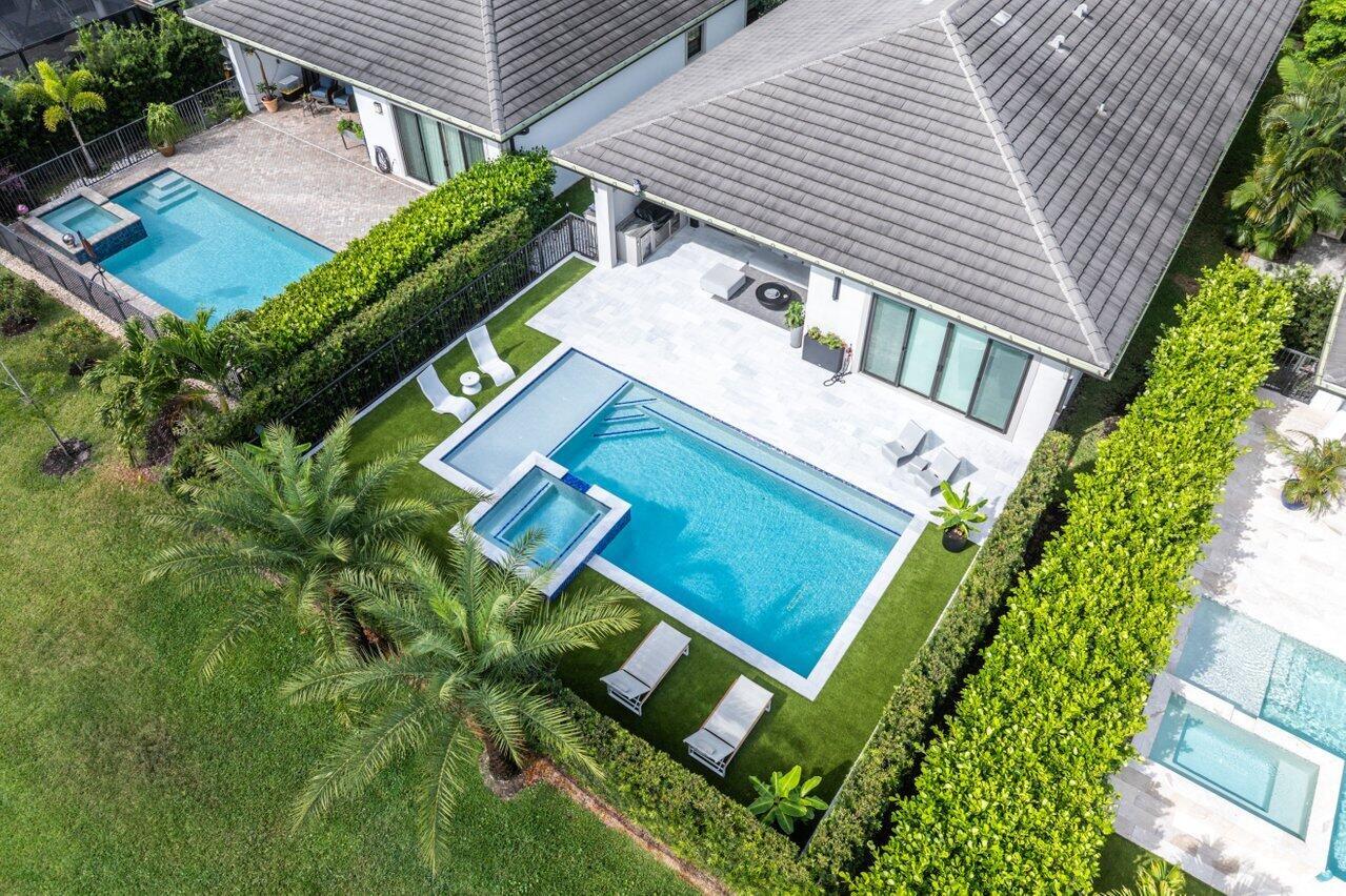 BANYAN CAY RESORT COMMUNI - Residential Lease