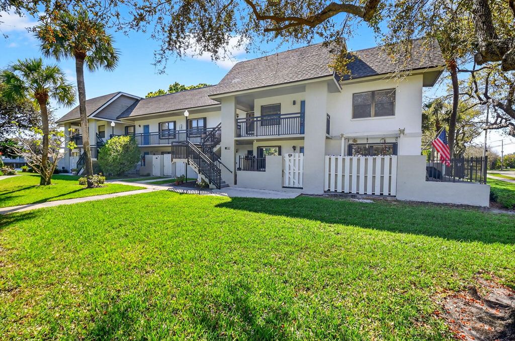 Photo of 2018 SW 29th Ct #0642, Delray Beach, FL 33445 (MLS # B26000236)