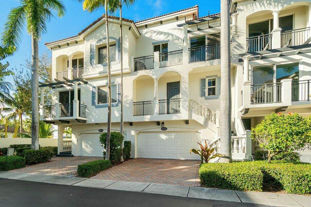 Photo of 3016 Waterside Circle, Boynton Beach, FL 33435 (MLS # R11066238)