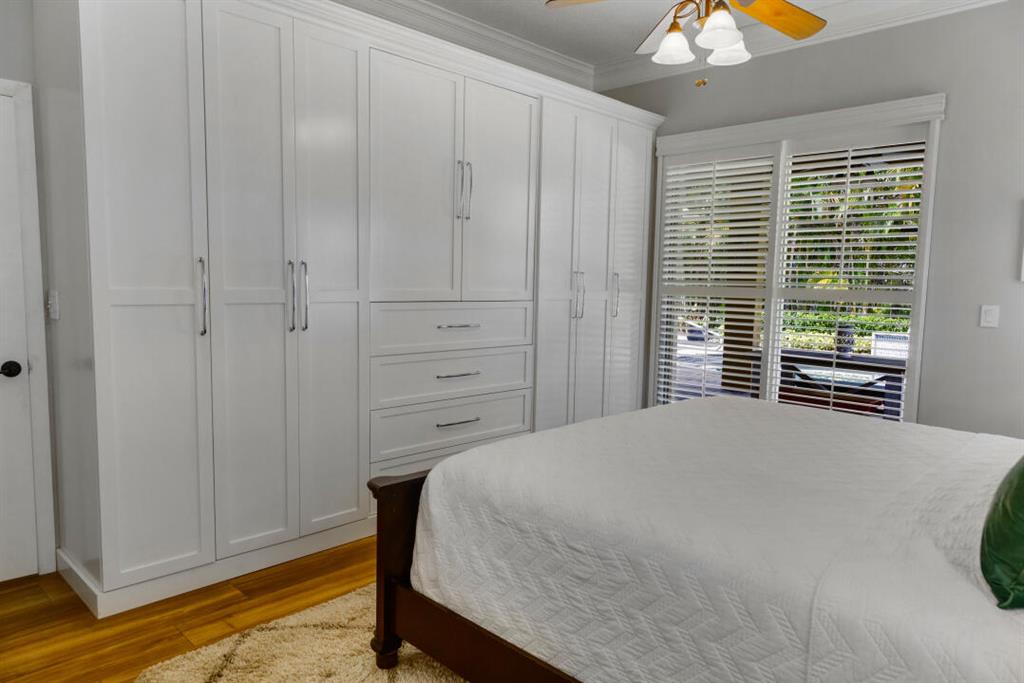 GREENVIEW SHORES 2 OF WELLINGTON - Residential