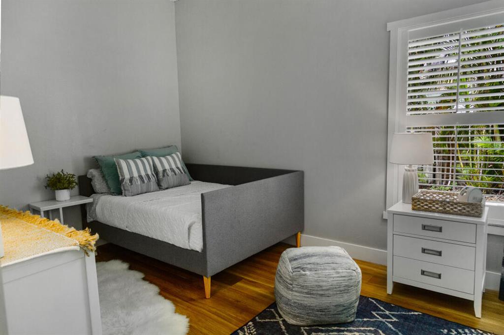 GREENVIEW SHORES 2 OF WELLINGTON - Residential