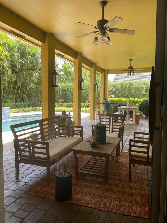 GREENVIEW SHORES 2 OF WELLINGTON - Residential