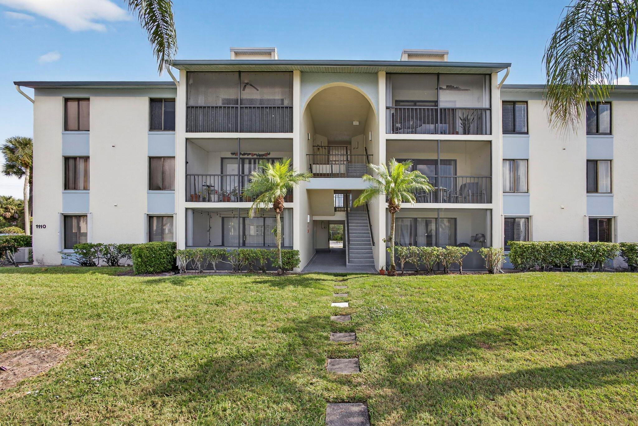 PALM CLUB VILLAGE II COND - Residential