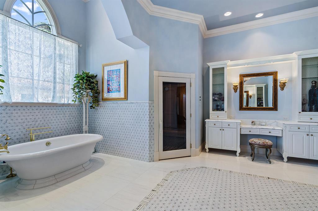 DELRAY BEACH SHORES - Residential