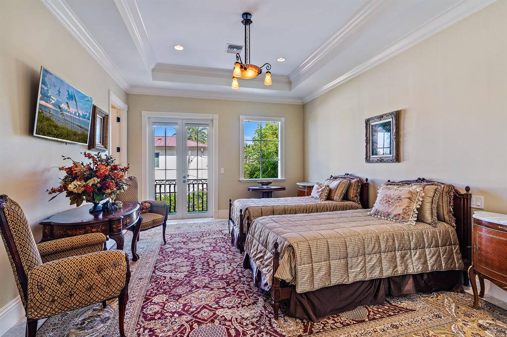 DELRAY BEACH SHORES - Residential