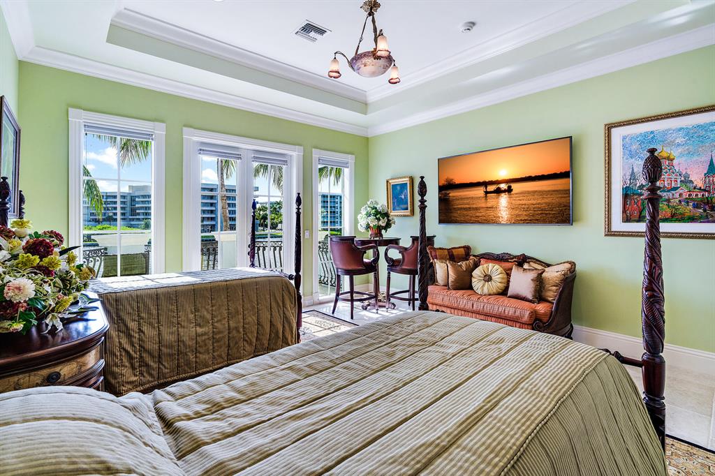 DELRAY BEACH SHORES - Residential