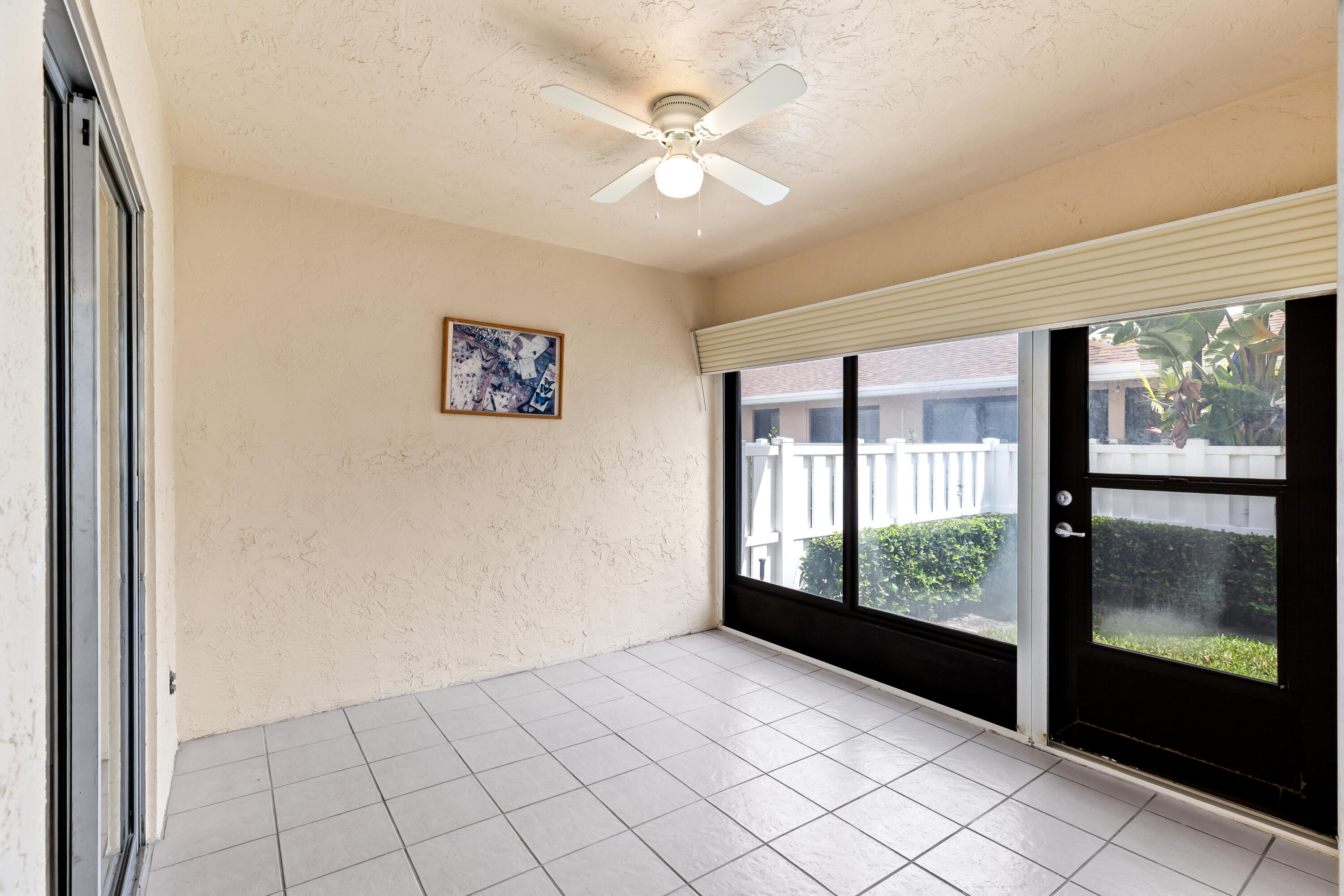 WHISPER WALK SEC C CONDO - Residential