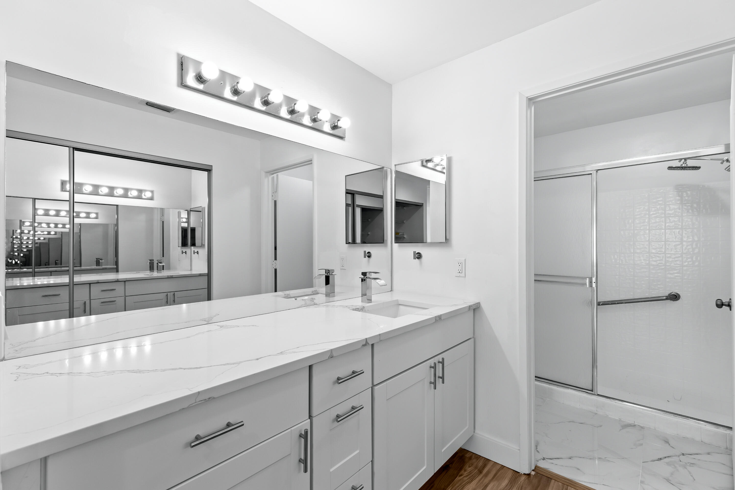 WHISPER WALK SEC C CONDO - Residential