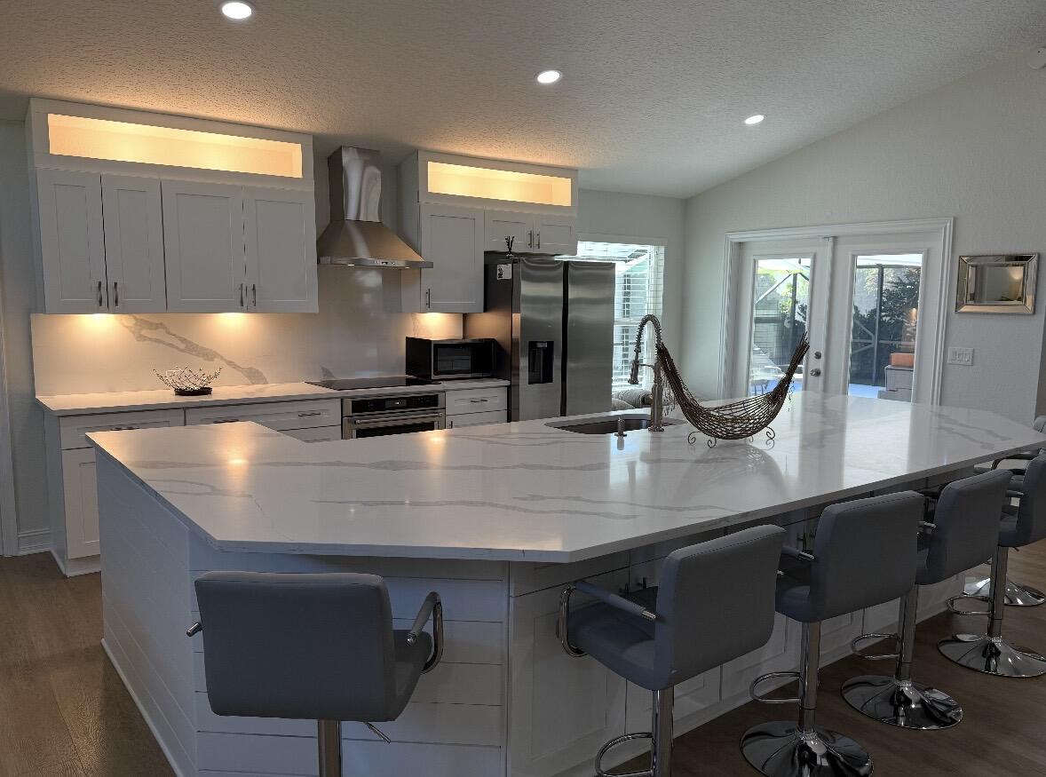 ISLAND OF WELLINGTON - Residential