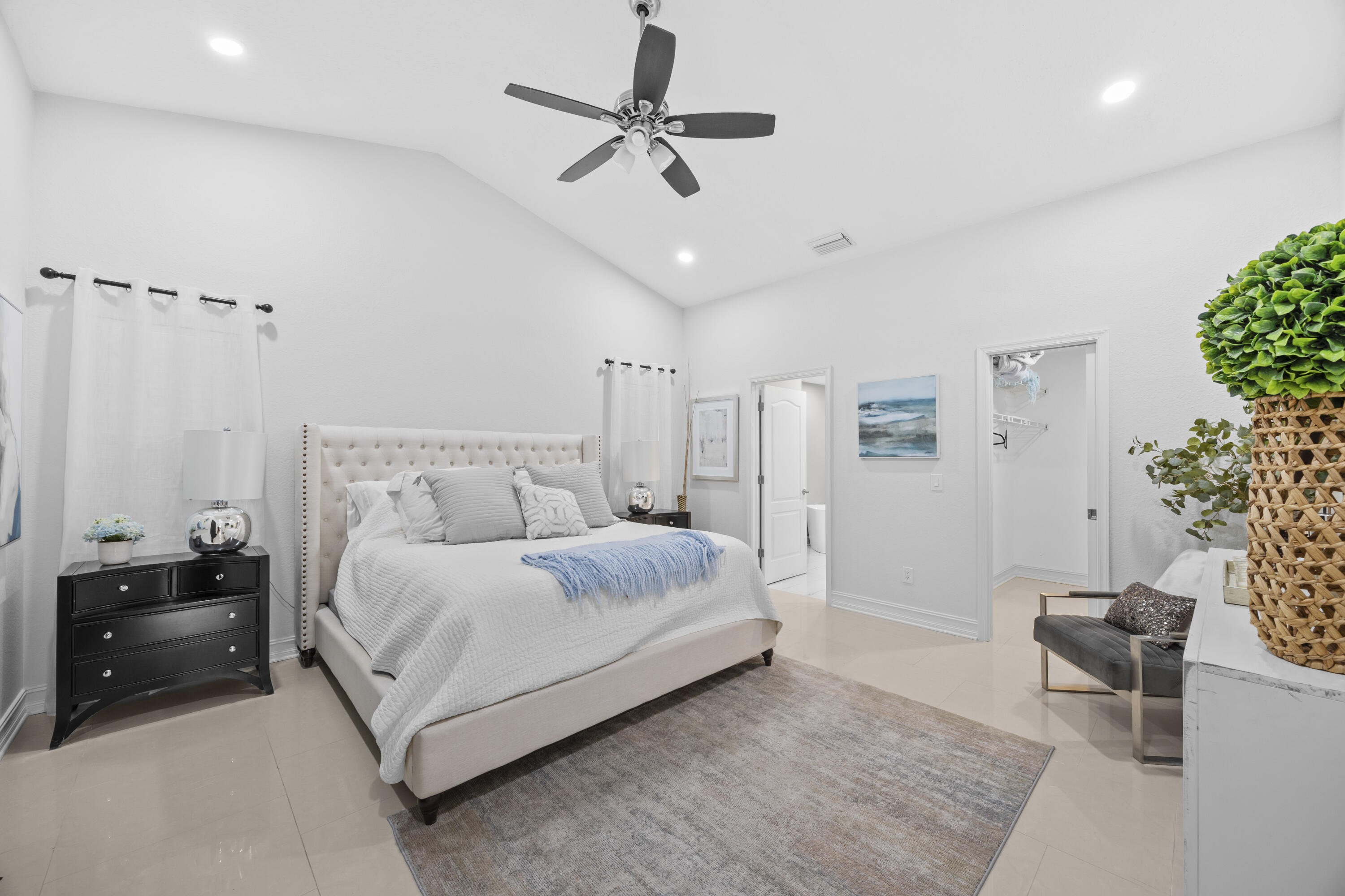 ISLAND OF WELLINGTON - Residential