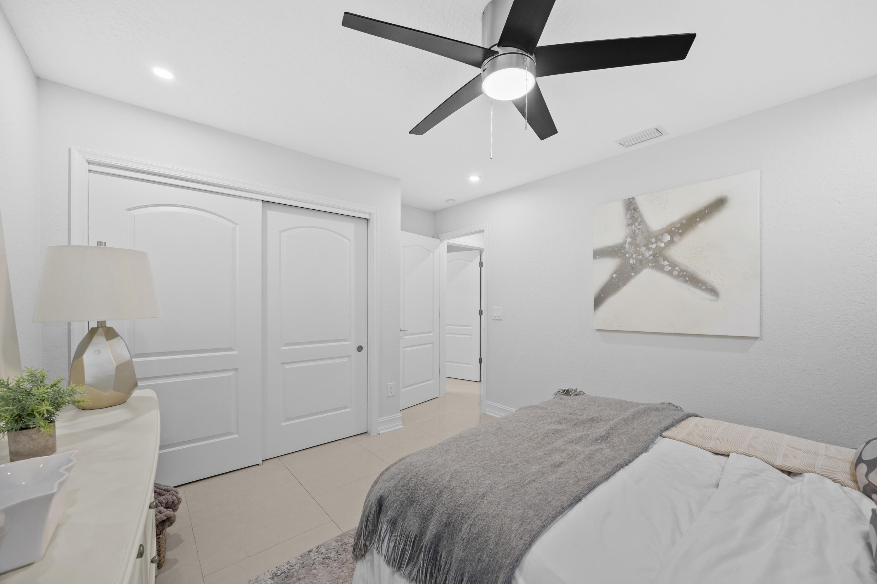 ISLAND OF WELLINGTON - Residential