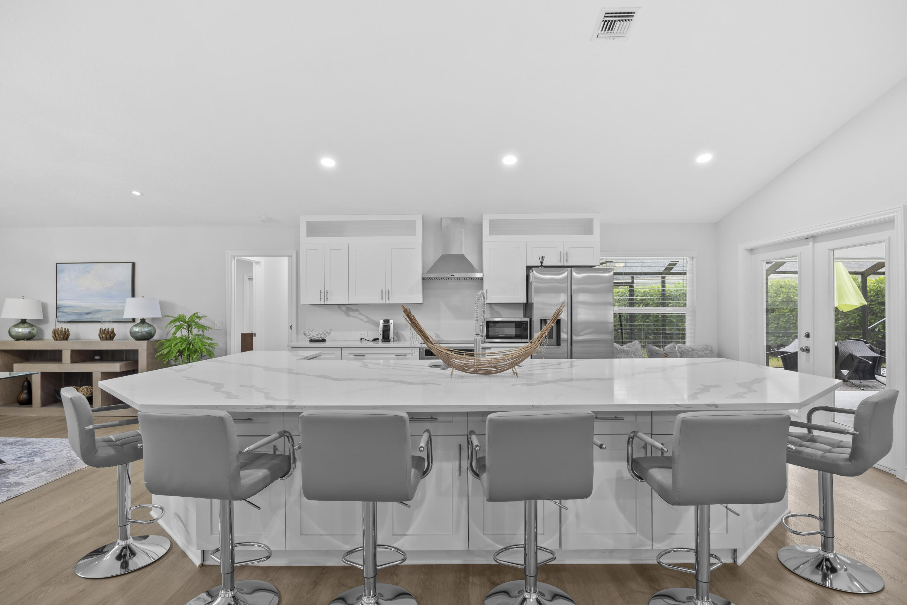 ISLAND OF WELLINGTON - Residential