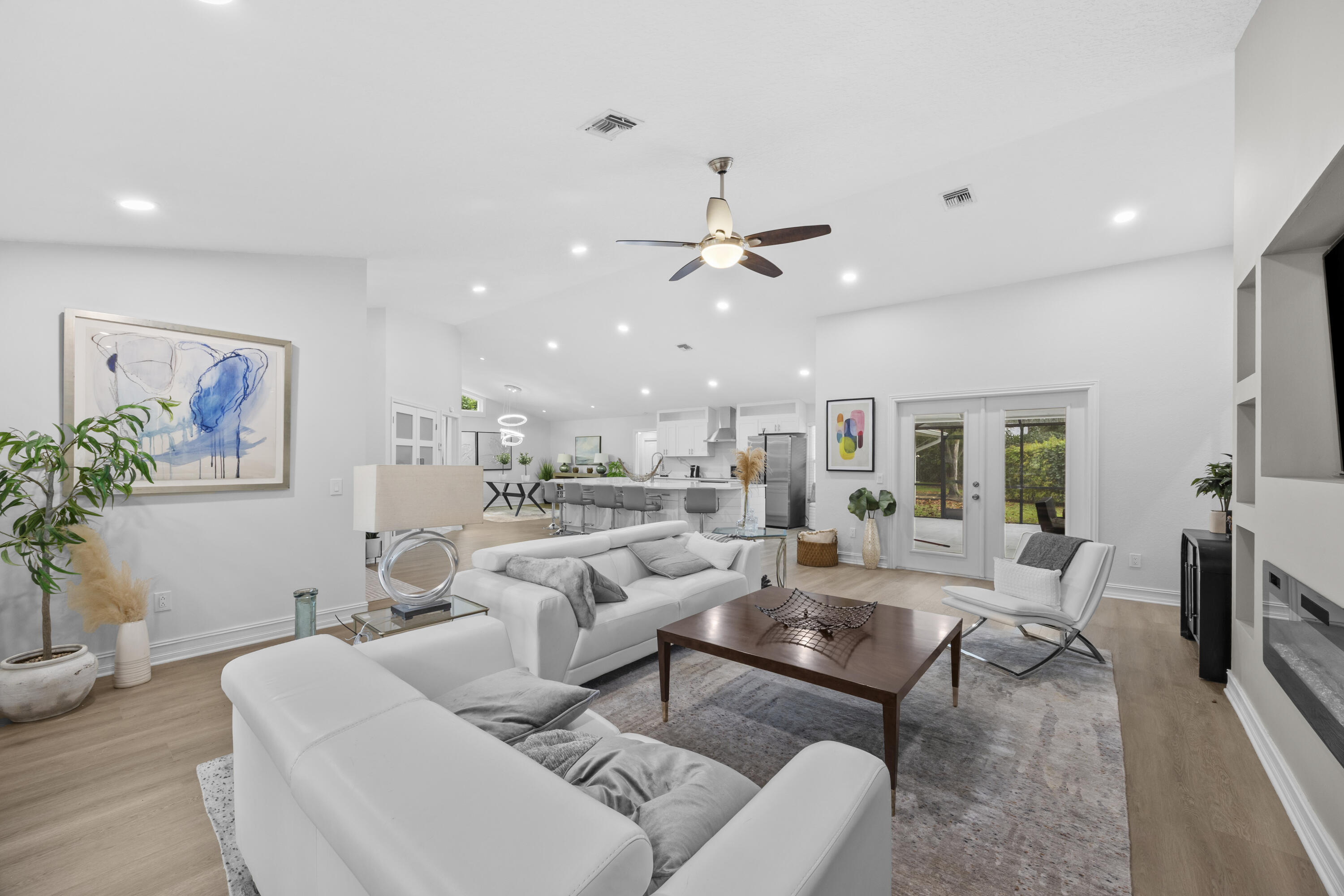 ISLAND OF WELLINGTON - Residential