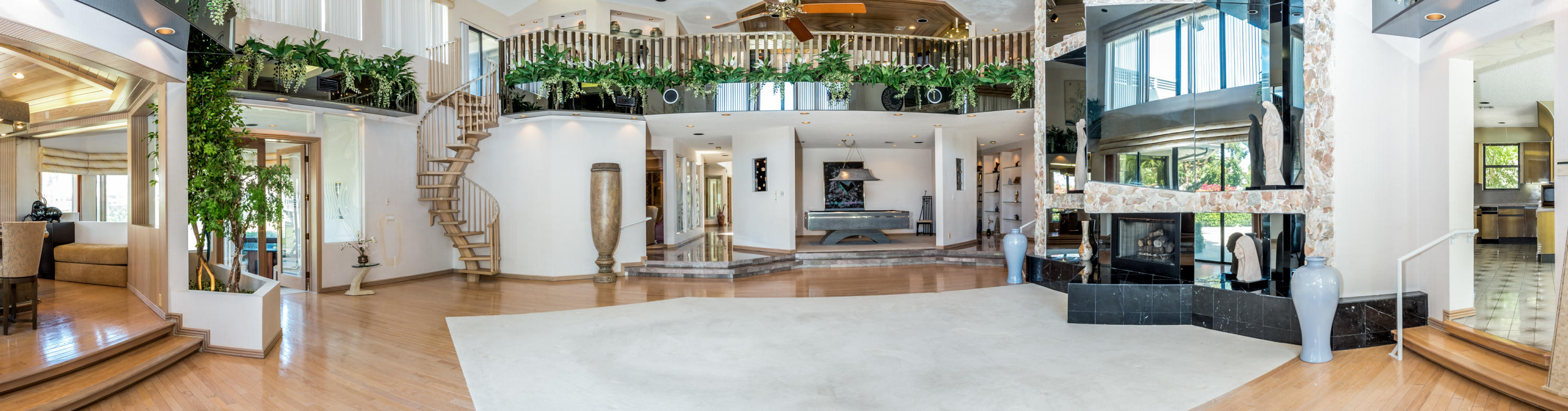 Royal Palm Yacht & Countr - Residential