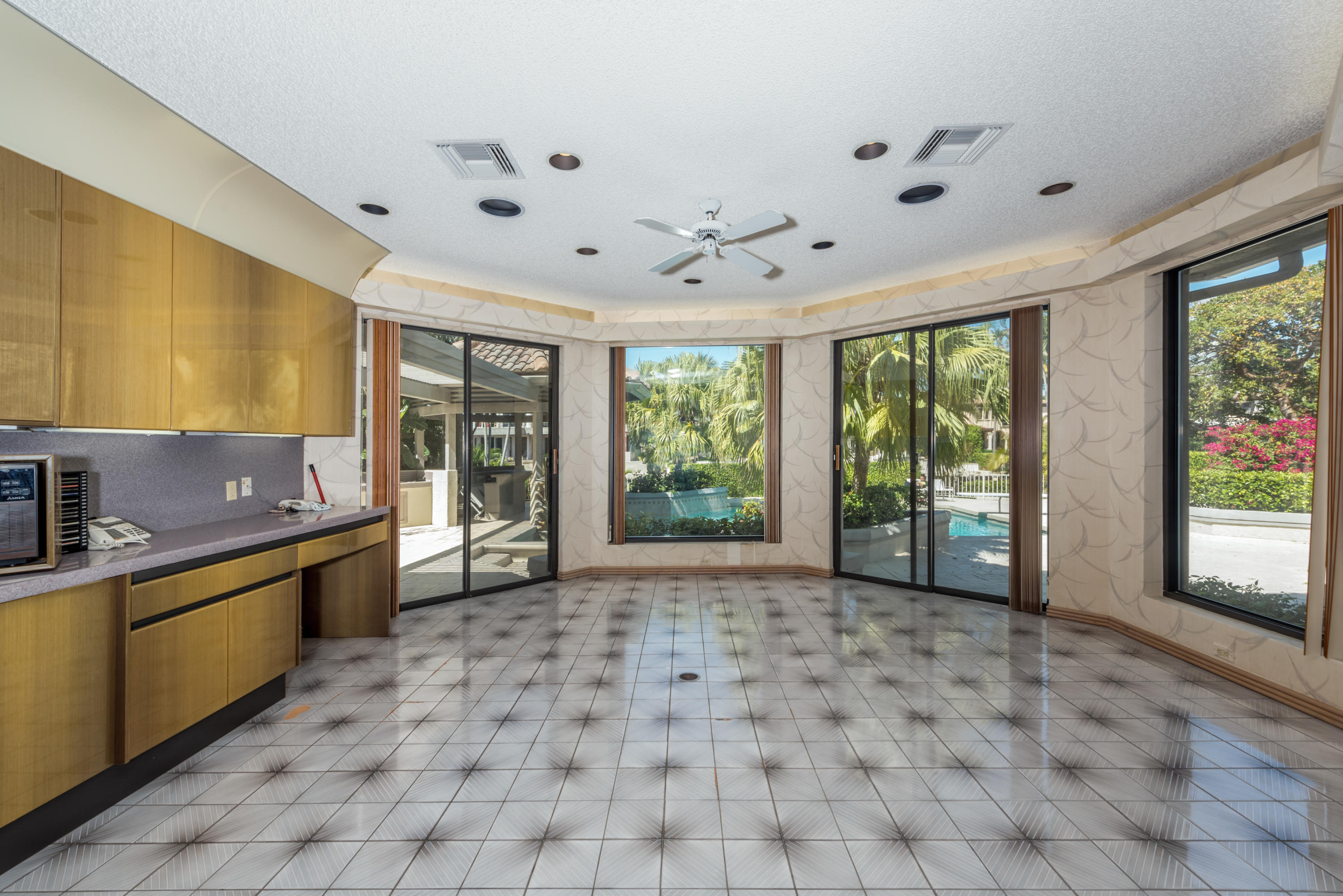 Royal Palm Yacht & Countr - Residential