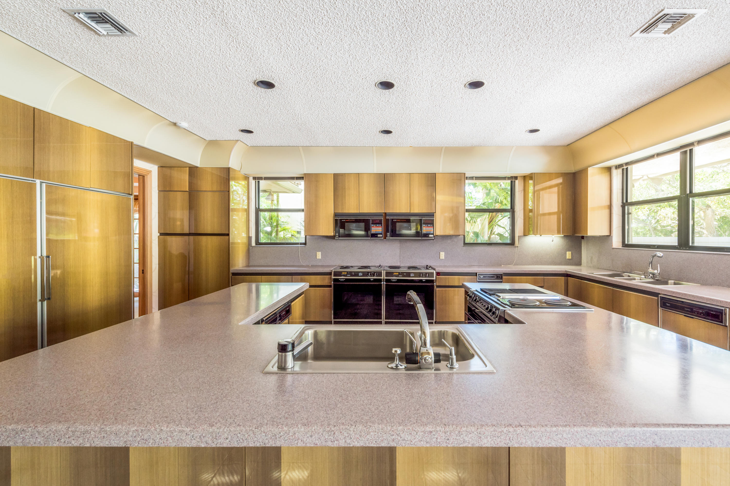 Royal Palm Yacht & Countr - Residential