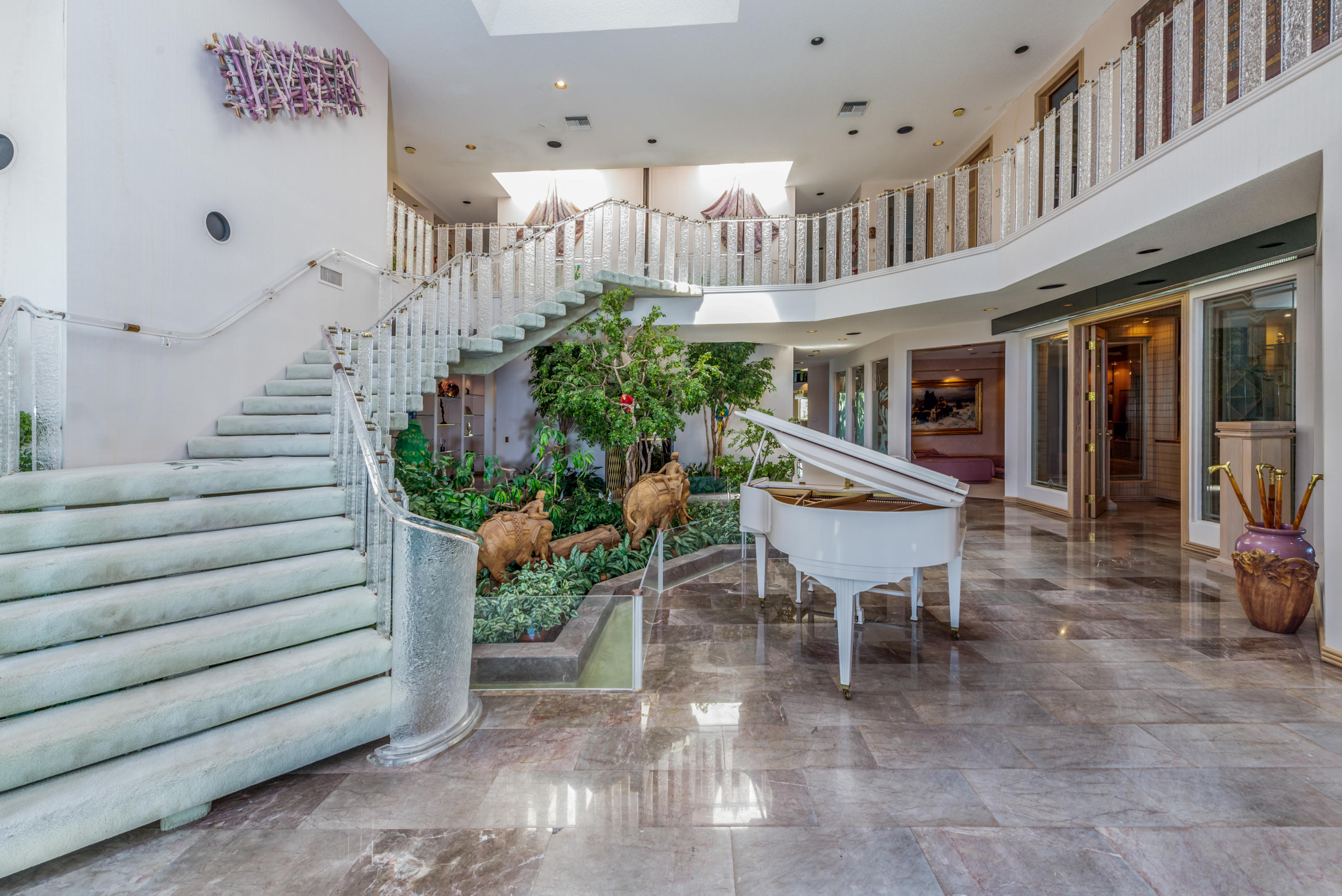 Royal Palm Yacht & Countr - Residential