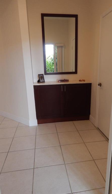 MISSION BAY 02 - Residential Lease